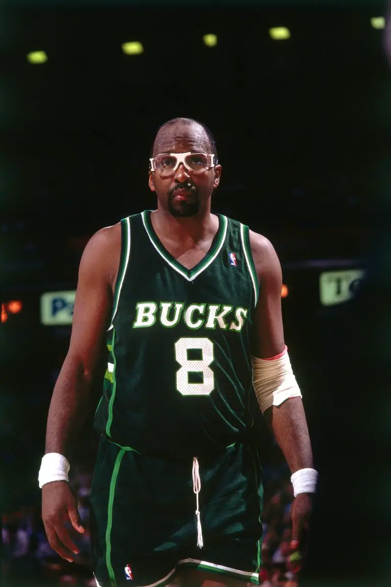 10-best-nba-players-who-wore-no-34-shaq-hakeem-giannis-and-barkley